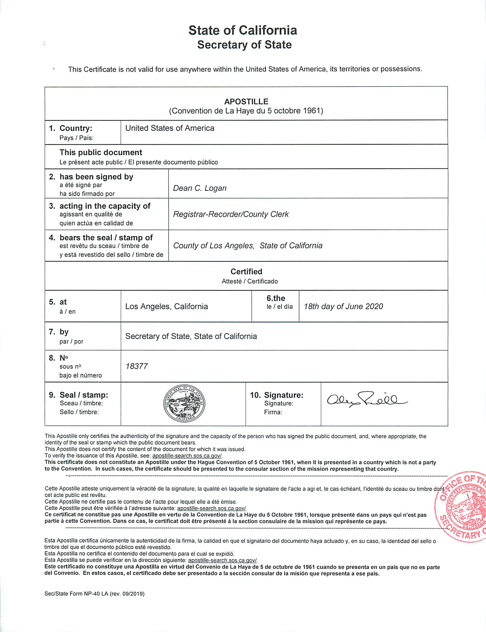 Exemple d'apostille au format standardisé de la Convention de La Haye, avec ses dix rubriques numérotées authentifiant un acte public étranger